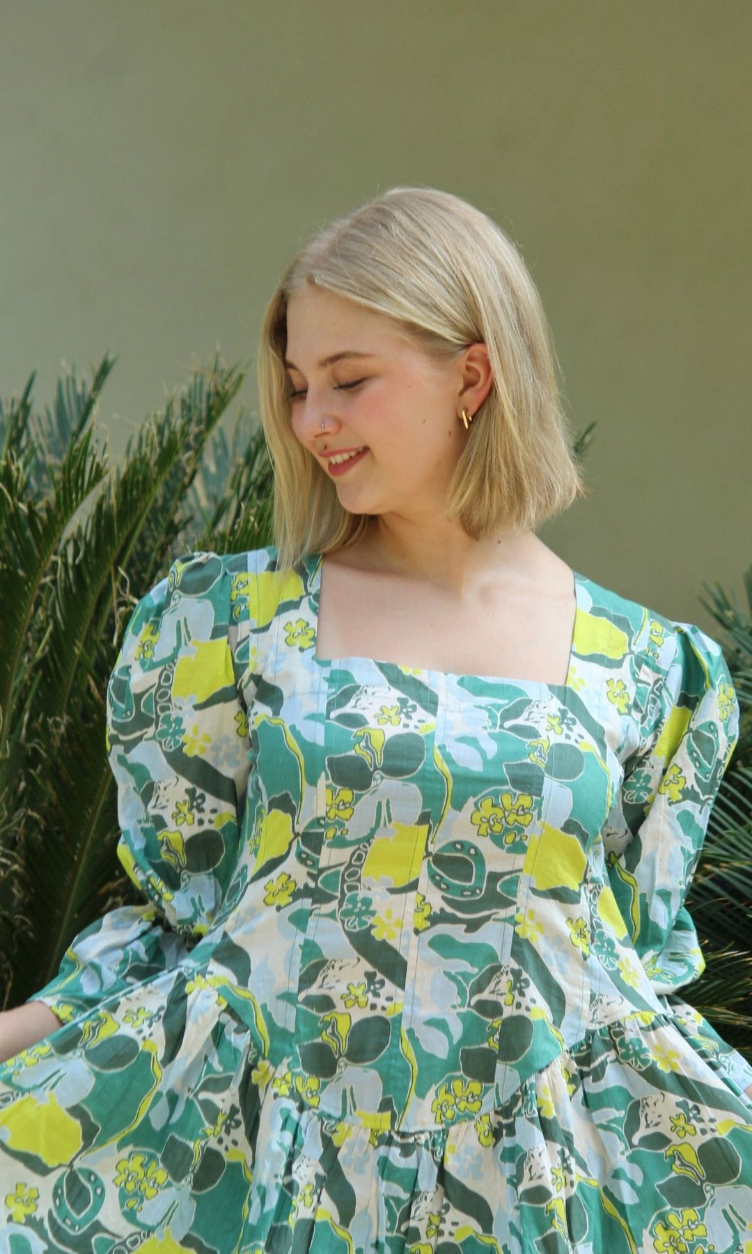 GREEN COSMOS SHORT DRESS